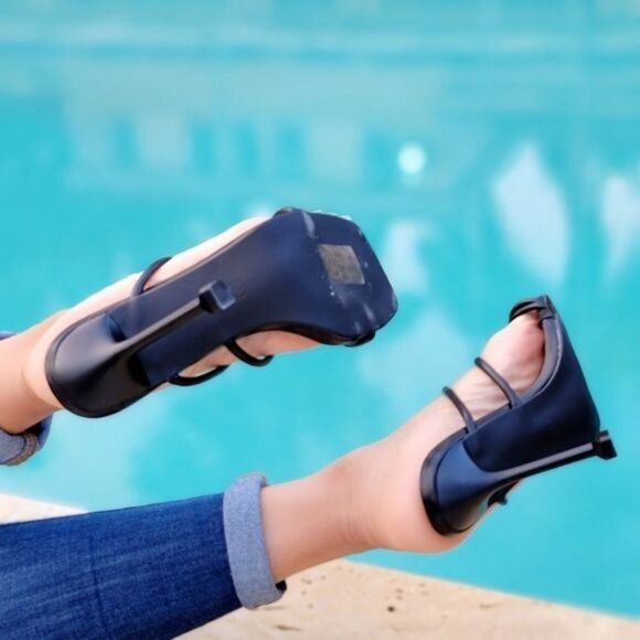 Women's Black Square Toe Ring Sandals - Picture 4 of 5